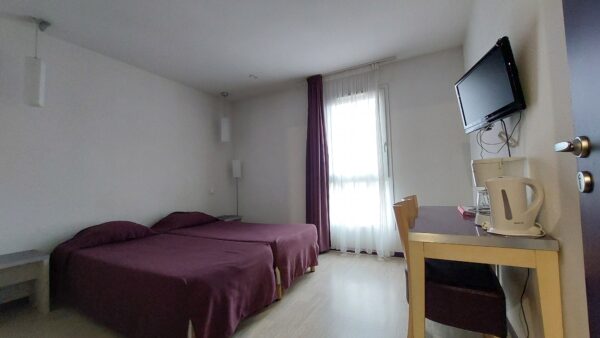 Lot de 2 Studios avec parking 39 m² / LOURDES / VENDU – Image 2