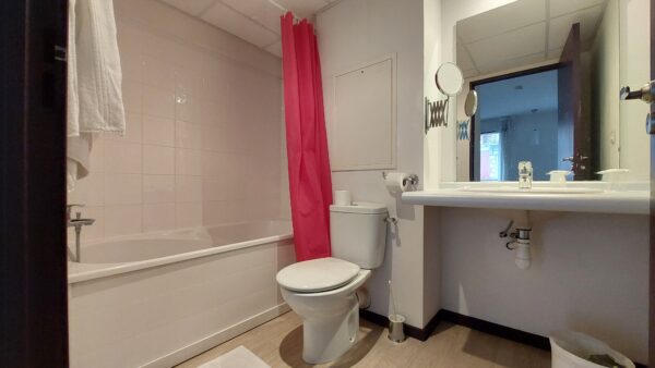 Lot de 2 Studios avec parking 51 m² / LOURDES / VENDU – Image 4