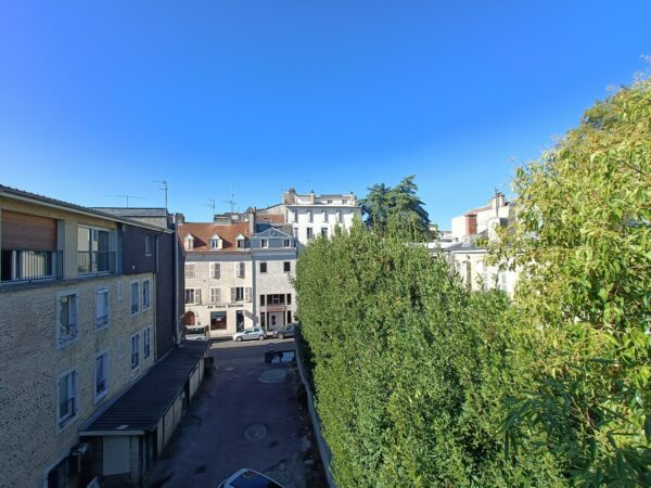 STUDIO PAU CENTRE VENDU – Image 5