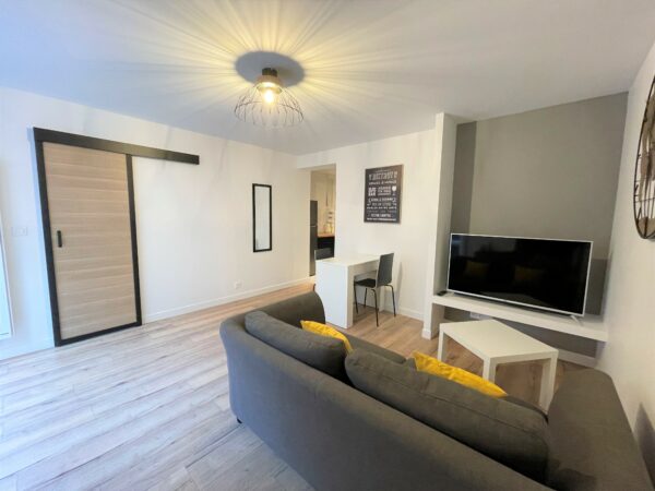 Appartement 2 pièces 35 m² / PAU CENTRE / VENDU – Image 3