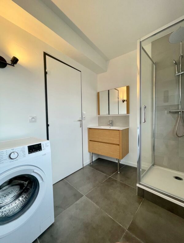 Appartement 2 pièces 38 m² / PAU CENTRE / PARKING / BALCON VENDU – Image 2