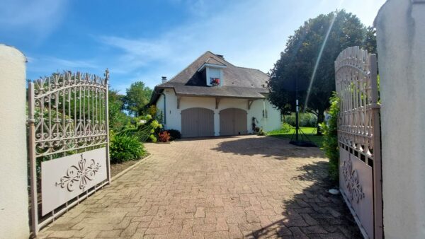 Maison 5 CHAMBRES 190m² IDRON NOUVEAUTE