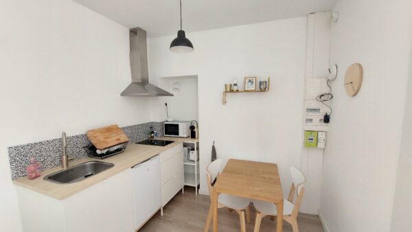 Appartement STUDIO MEUBLE / PAU CENTRE / VENDU