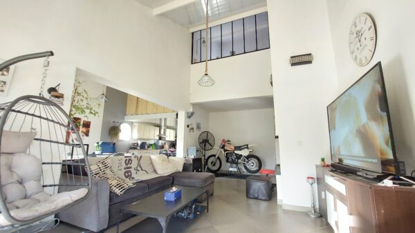 Maison d'architecte 5 CHAMBRES 160m² MORLAAS – Image 2