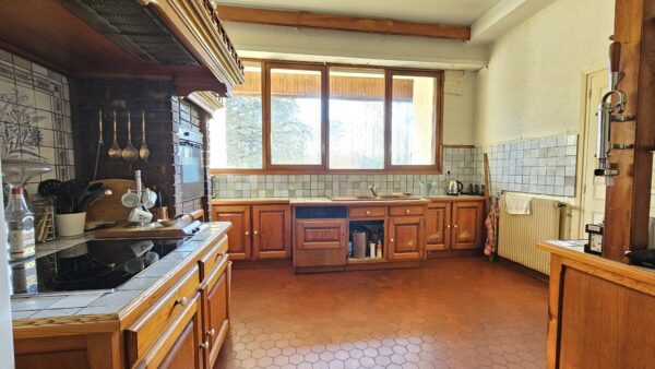 Maison familiale 7 CHAMBRES 300 m² LONS NOUVEAUTE – Image 8