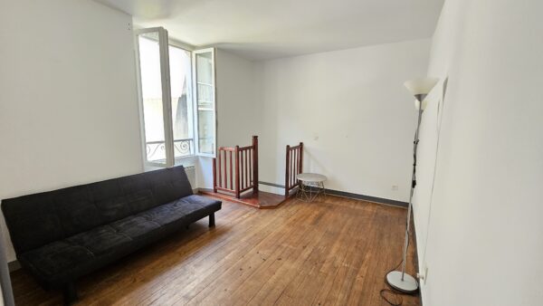 APPARTEMENT T1 AVEC CAVE DE 30 M² PAU CENTRE SOUS OFFRE – Image 3