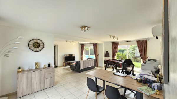 Maison familiale 6 CHAMBRES 250m² A 2 MIN DE PAU NOUVEAUTE – Image 11