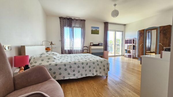 Maison 5 CHAMBRES 197m² IDRON VENDU – Image 9