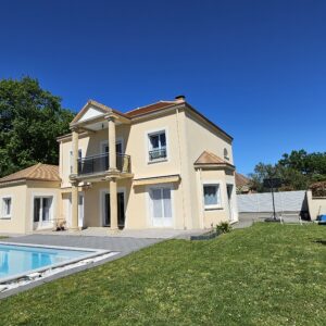 Maison 5 CHAMBRES 197m² IDRON VENDU