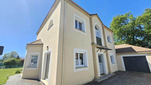 Maison 5 CHAMBRES 197m² IDRON VENDU – Image 4