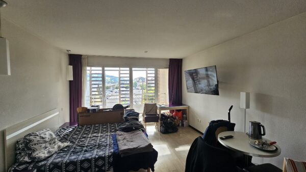GRAND STUDIO AVEC TERRASSE ET PARKING LOURDES SOUS OFFRE – Image 4