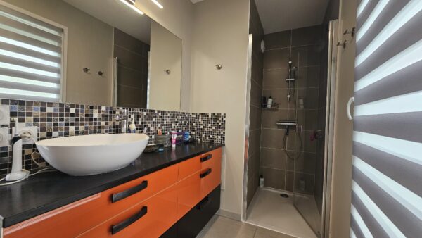 APPARTEMENT T4 AVEC TERRASSE ET DOUBLE GARAGE PAU PROXIMITE COMMODITES – Image 6