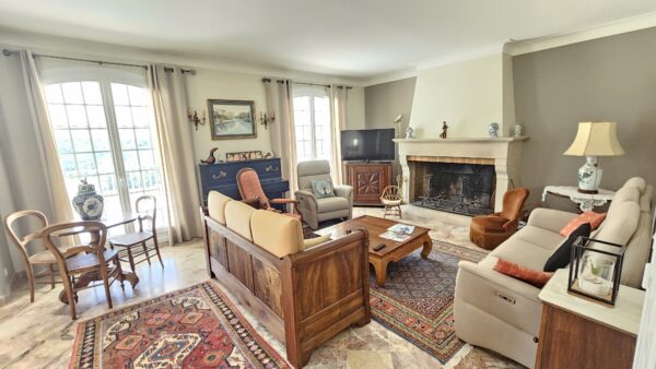 Maison 5 CHAMBRES 200m² A 5 min de MORLAAS 64160 VENDU – Image 5