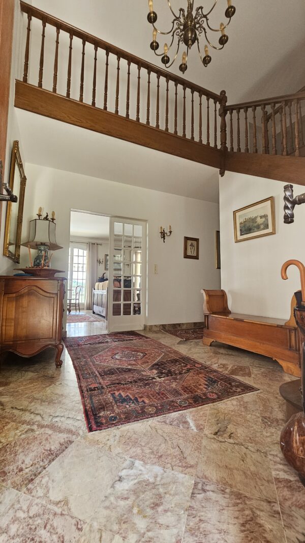 Maison 5 CHAMBRES 200m² A 5 min de MORLAAS 64160 VENDU – Image 3