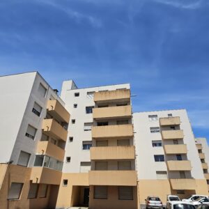 APPARTEMENT T1 AVEC CAVE ET PARKING PAU