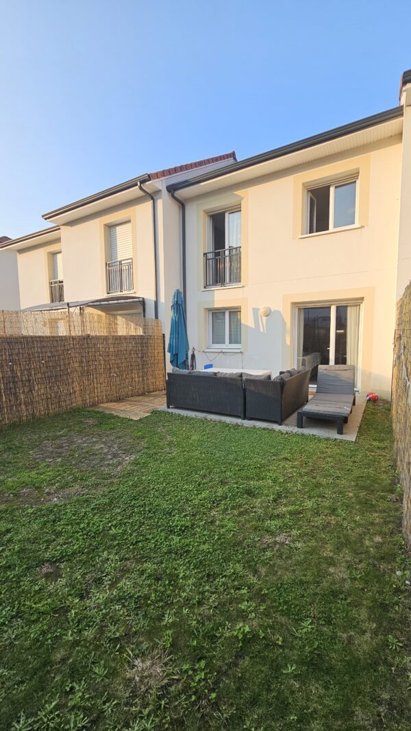 Maison 4 pièces 80 m² / ARTIGUELOUVE / SOUS COMPROMIS – Image 2