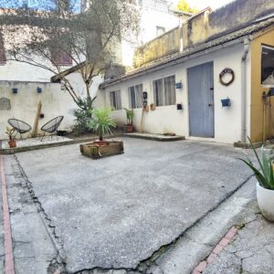 APPARTEMENT T2 AVEC DEPENDANCE ET TERRASSE PAU CENTRE SOUS COMPROMIS