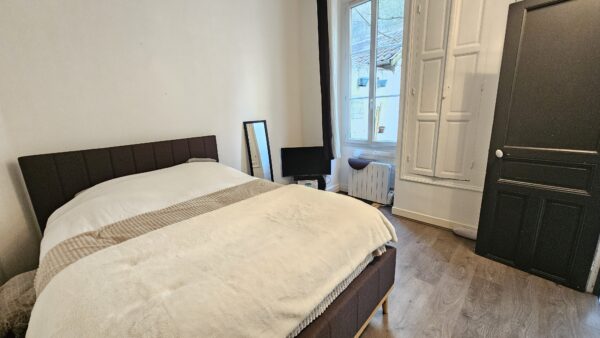 APPARTEMENT T2 AVEC DEPENDANCE ET TERRASSE PAU CENTRE SOUS COMPROMIS – Image 7