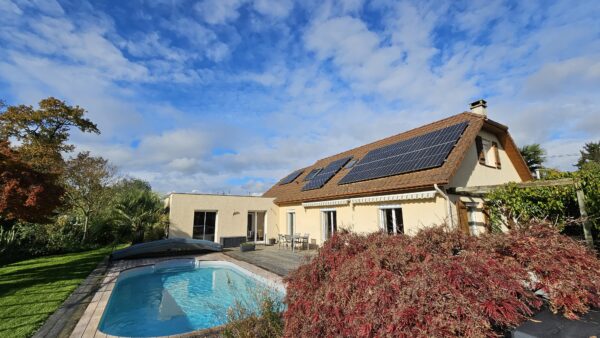Maison 4 Chambres + 1 bureau 178 m² A 7 min de MORLAAS 64160 SOUS COMPROMIS – Image 12
