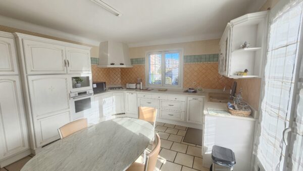 Maison 4 CHAMBRES 140m² + SOUS SOL JURANCON 64110 SOUS COMPROMIS – Image 4
