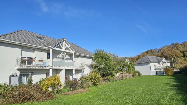 APPARTEMENT T3 AVEC TERRASSE ET PARKING LONS 64140 VENDU