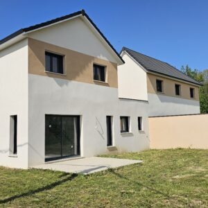 Maison 4 CHAMBRES 109 m² A 2 min de PAU à MORLAAS NOUVEAUTE