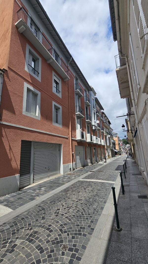 STUDIO MEUBLE LOURDES CENTRE LOUE