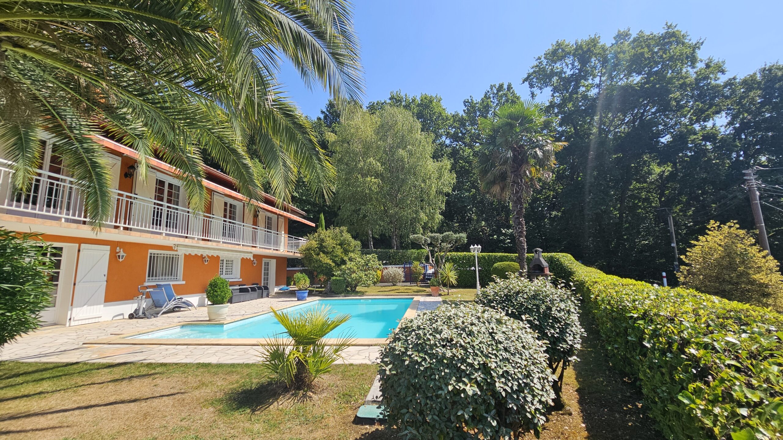 Maison 5 CHAMBRES AVEC DOUBLE GARAGE SECTEUR MORLAAS